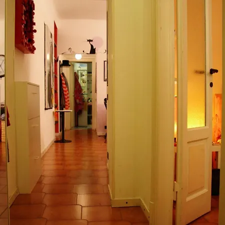 Apartman Cozy & Colorful! Metro, Fiber, Elevator